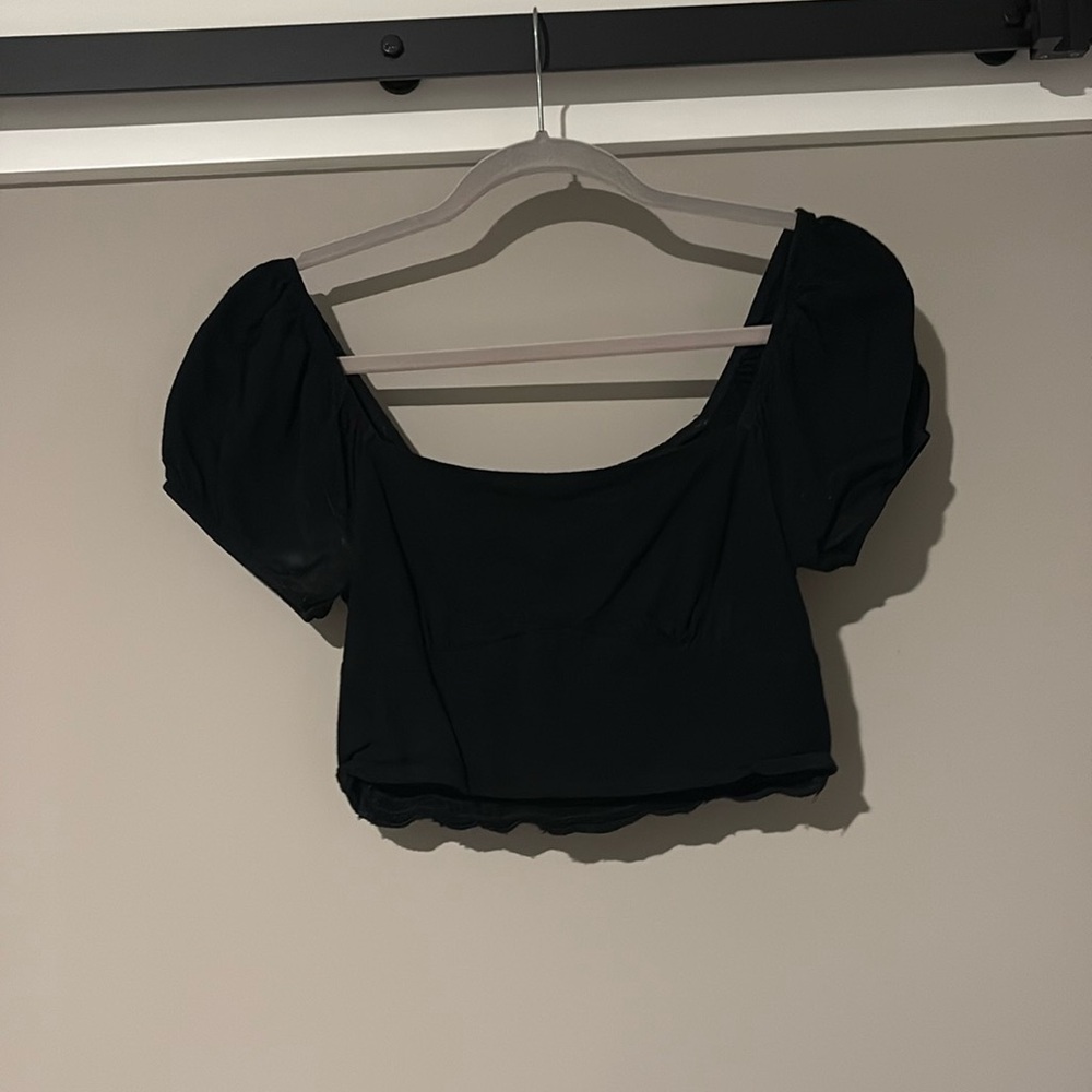 Black PacSun crop top